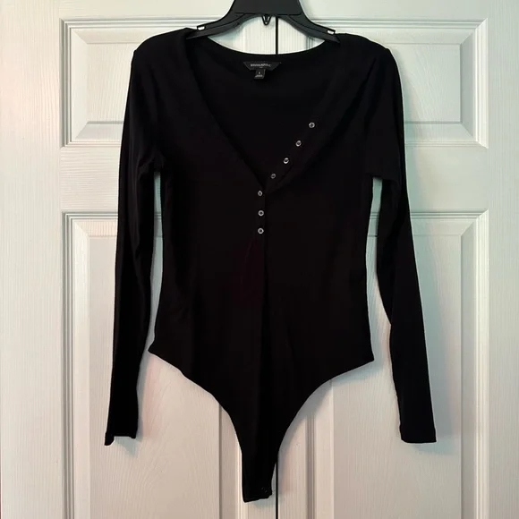 Banana Republic Black bodysuit - Picture 2 of 4